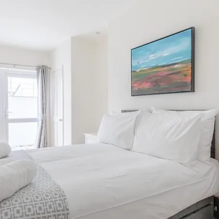 Appartement Beautifully Presented 2Bd Flat Wpatio- Kensington